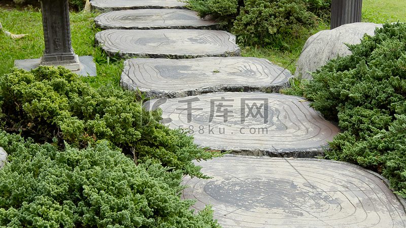 屋顶花园防水，筑牢绿色家园的根基